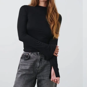 Långärmad tröja - Långärmad tröja från Gina tricot soft touch. Använd fåtal gånger men är fortfarande i fint skick🌸