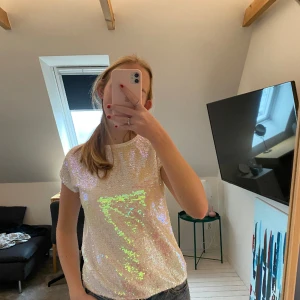 Festlig paljett topp - Festlig paljett tröja från Zara Sara girls, strl 140 (9-10 år)🎉🎉 