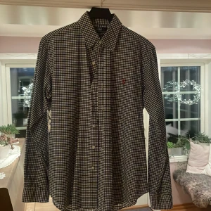 Ralp Lauren Skjorta - Skick 9/10 Storlek M 