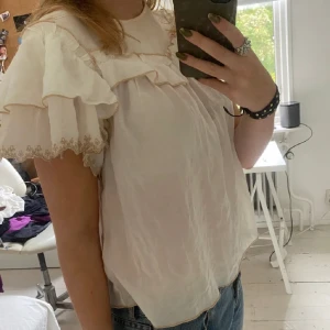 & Other Stories blus - Super fin blus