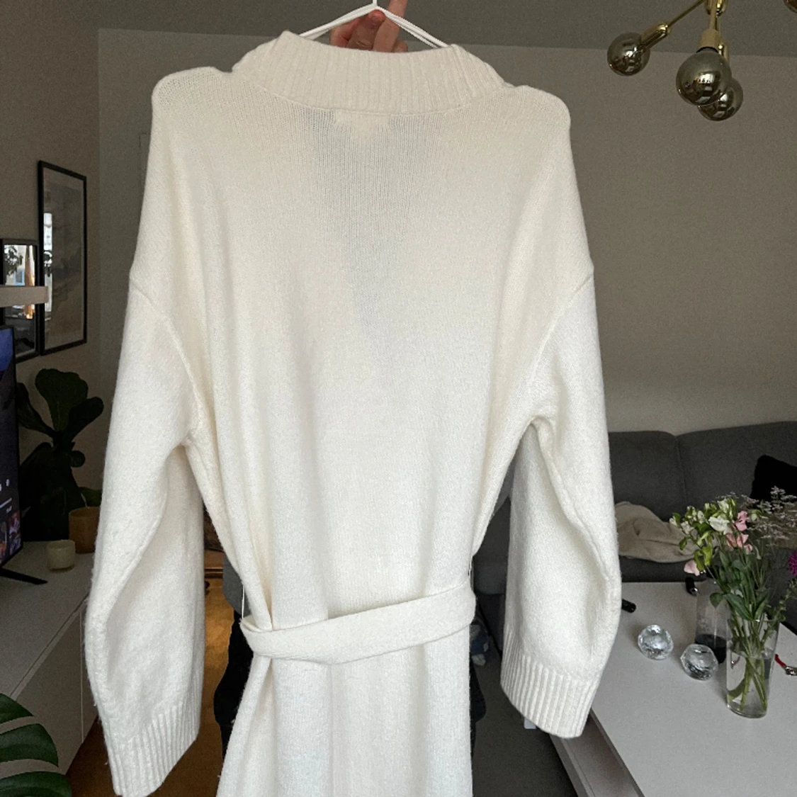 Vit stickad klänning  - 91