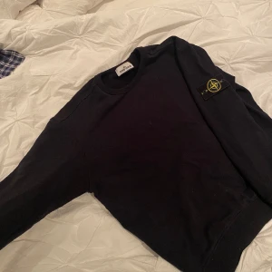 Stone island crewneck  - Säljer min stone island crewneck, fint skick