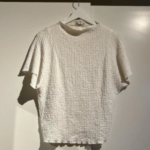 Zara tshirt - Tshirt från zara med fin passform