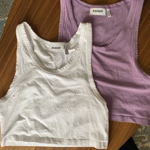 Toppar  - 2-pack toppar från weekday, knappt använda 