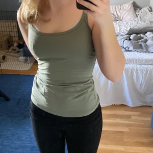 Intimissimi linne - Super fint och helt oanvänt grönt intimissimi linne, jätte skönt material!