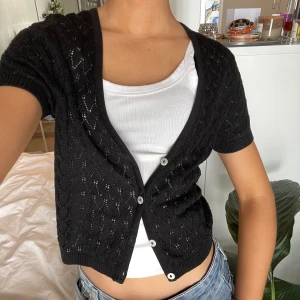 Söt kofta - kortärmad kofta med mönster✨