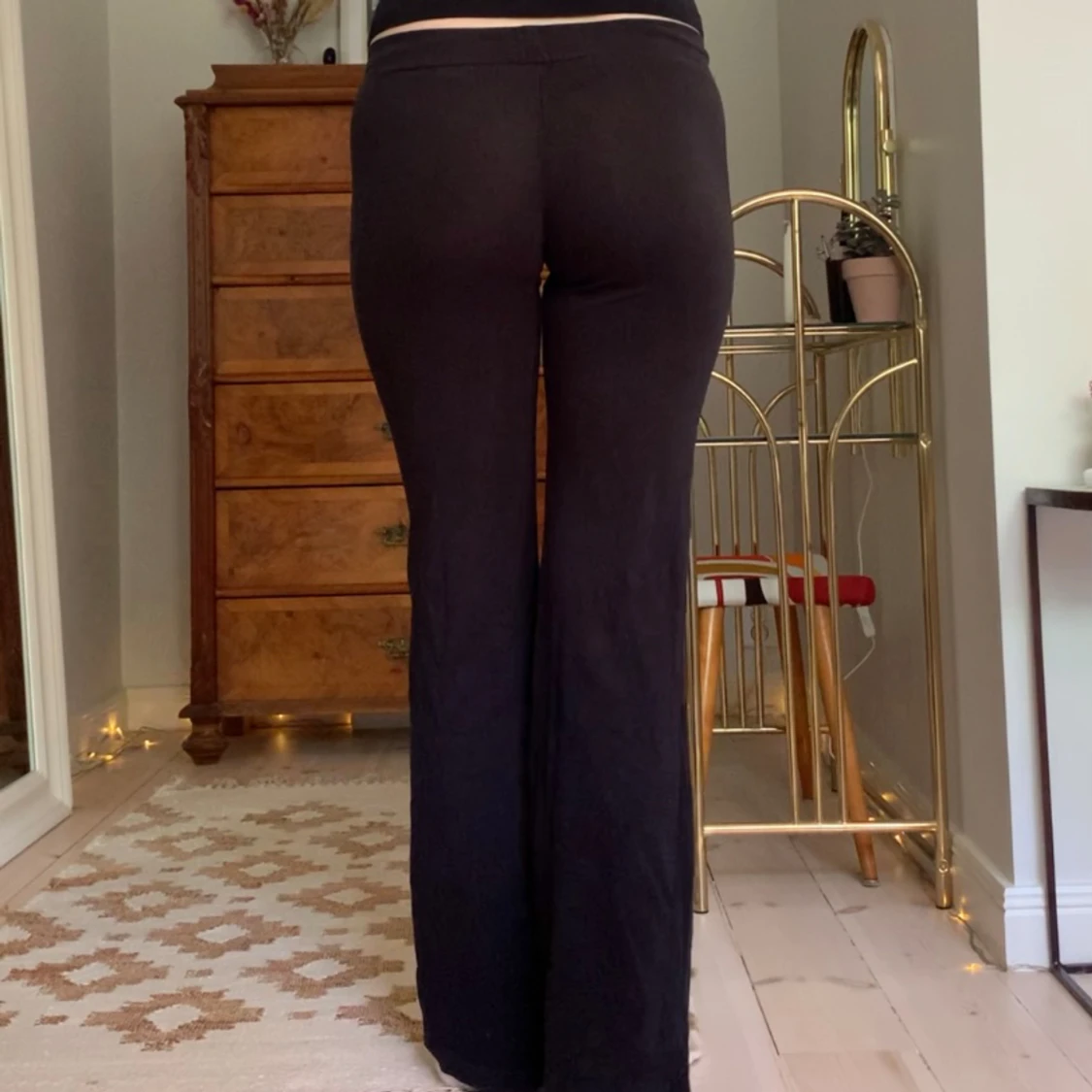 Lågmidjade mjukisbyxor - 92