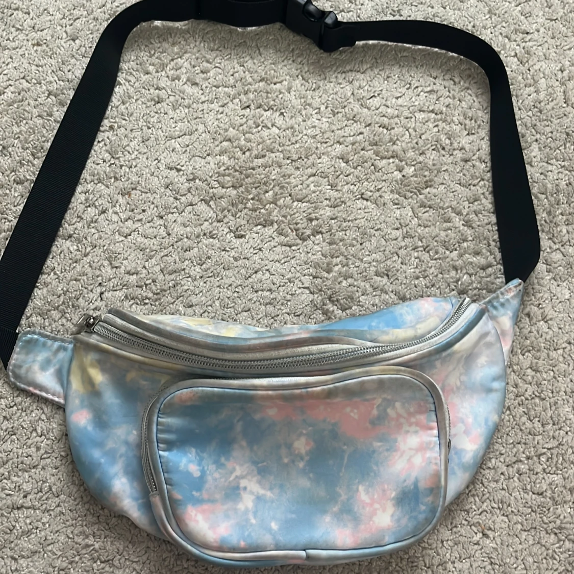 Magiskt fina magväska