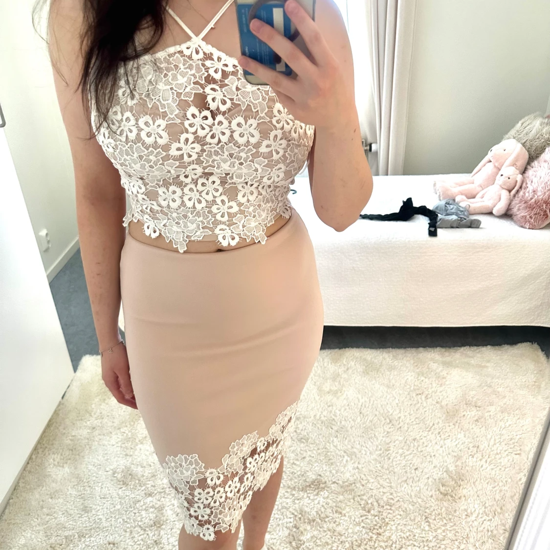 Helt nytt Set - från Lipsy London (två delar- skjol & överdel)  - 90