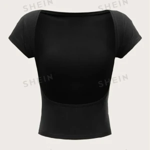 Topp med öppen rygg - Storlek xs men mycket stretchigt material så går att ha med s och m