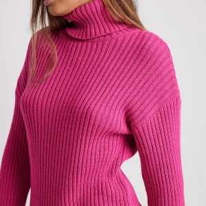 Stickad polotröja - Ribbstickad polotröja storlek XS med slitt på sidorna