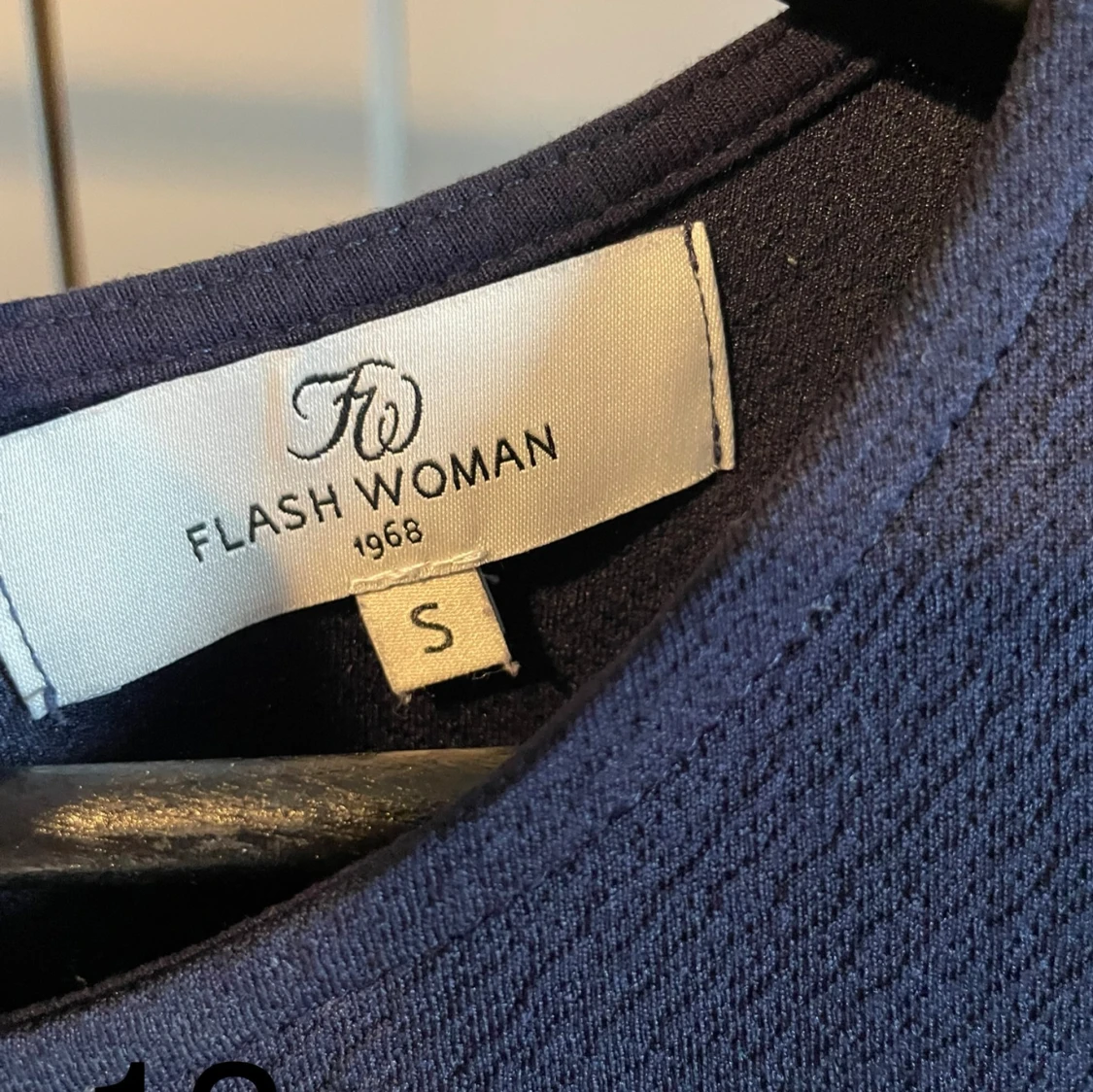 Topp i marinblått - 91