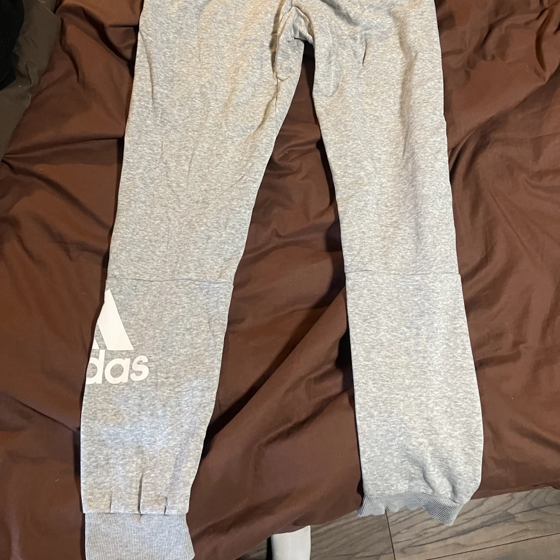 Adidas mjukisbyxor - 90