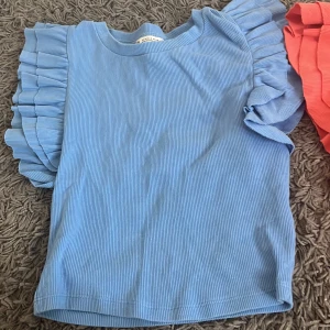 Zara tröjor  - Storlek S, bra skick, 30 kr styck, 50 kr för båda🥰