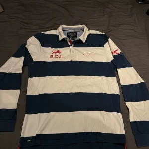 Bondelid - vintage hyfsat så ny långärmad BONDELID tröja limited edition