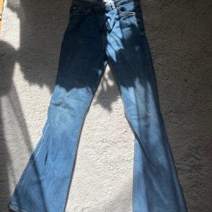 Zara jeans - Jeans från zara som är för små för mig, använda en gång 