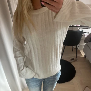 Stickad tröja - Så mysig stickad tröja