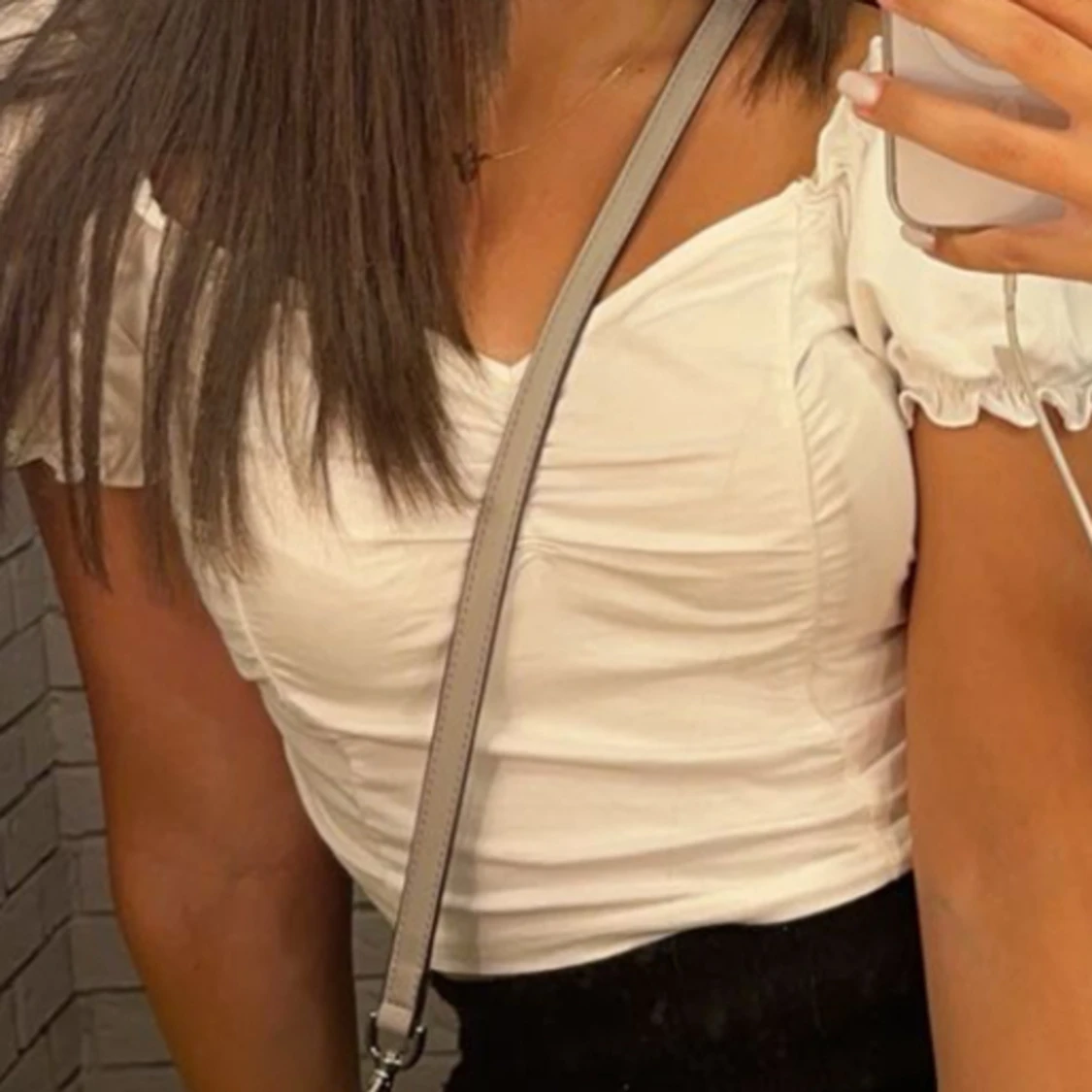 Vit ofkjolder top🤍