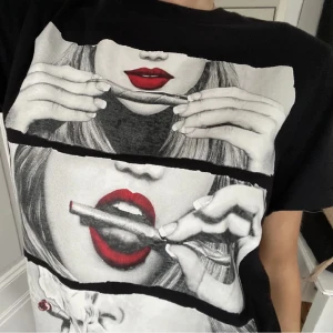 T-shirt med tryck - Cool T-shirt med tryck