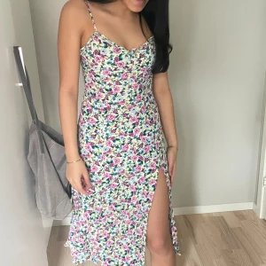 Sommarklänning  - Klänning från Zara för 3 år sedan! Inga defekter! 🧚