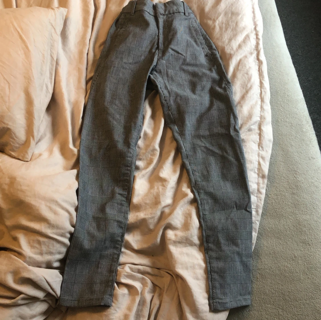 Säljer mina byxor😊