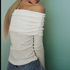 Tröja - Använd en gång. Nyskick😍 Köpt i höstas