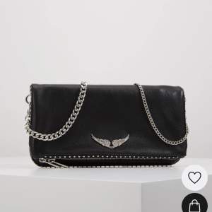 INTRESSEKOLL!!! På min helt nya Zadig väska. Nypris 4500kr, Kan tänka mig att byta mot Juicy couture väskor. Dustbag + två band ingår :)