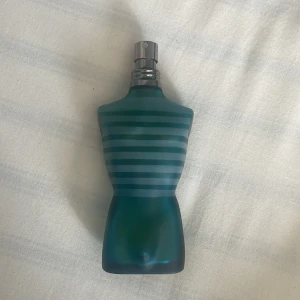 Jean Paul Gaultier le male edt - Super bra parfym med doft av fräsch vanilj och Lavender.