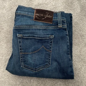 Jacob cohen jeans - Ett par Jacob cohen jeans i nyskick. Endast använda en gång. 
