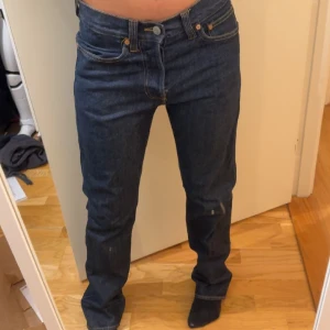 Snygga jeans  - Väldigt bra sick, Low waist slim leg 