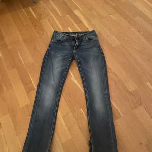 Nudie Jeans skinny lin i gott skick. Storlek 28/34