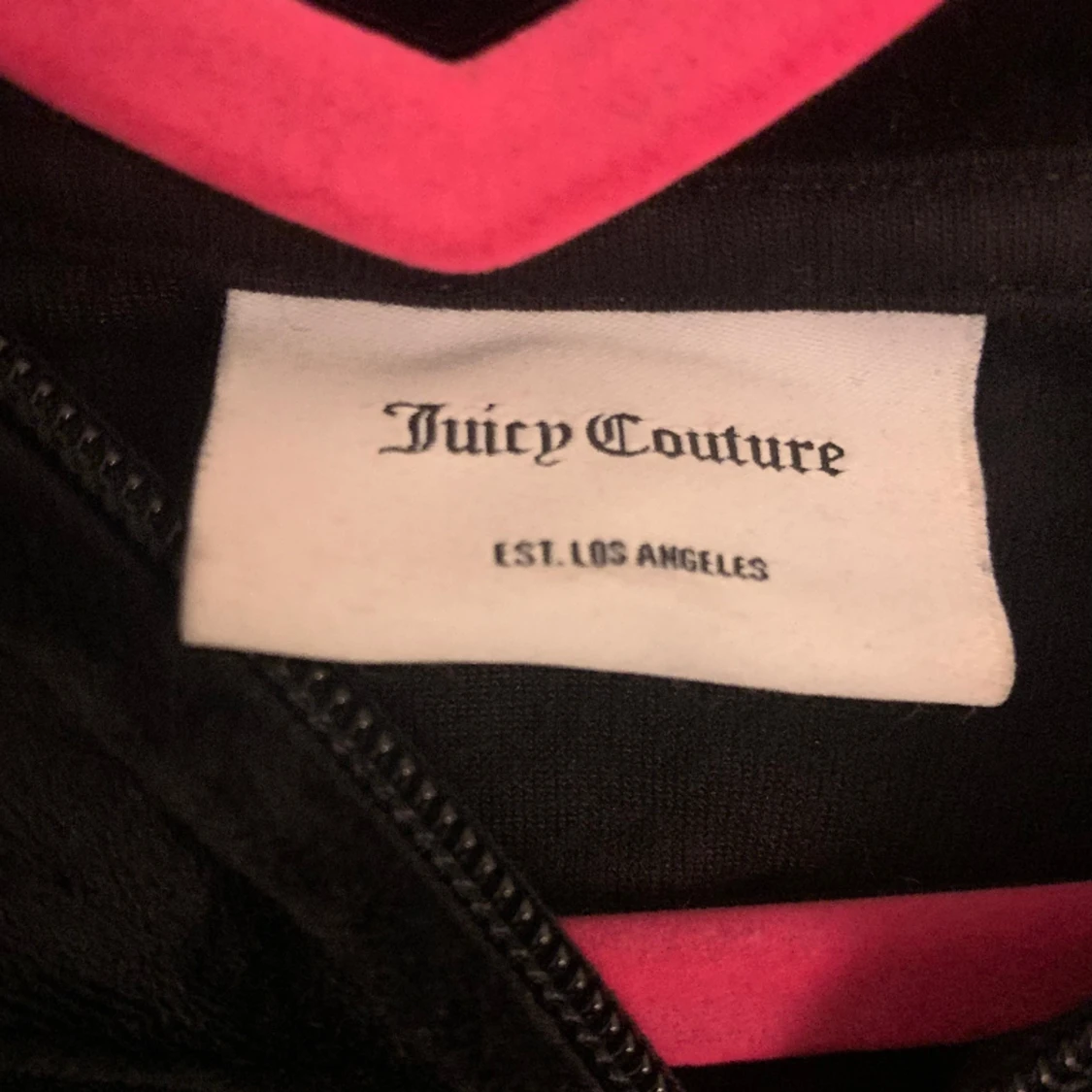 Fin juicy couture med guld ”diamanter” på - 91