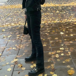 Skor - Kängor från billi bi med guld detaljer, strl 39