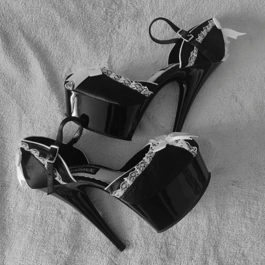 ౨ৎ 🐇Gotisk lolita klackskor/pleasers - 91