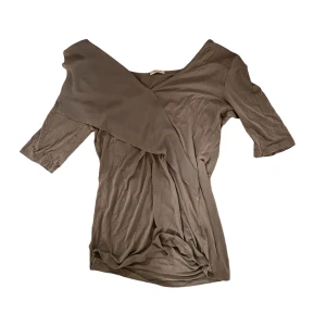 Topp - Söt ljusbrun topp från intimissimi