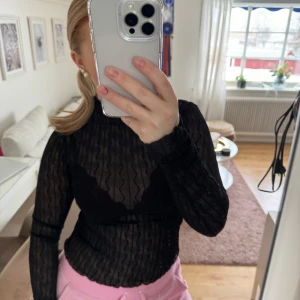 Topp - Topp från Gina tricot som endast är använd en gång, storlek S🥰