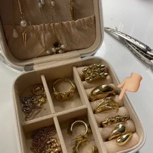 Ring - Jätte fin justerbar guld ring💗