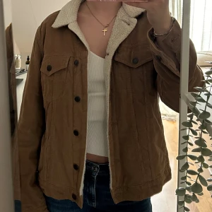 Jacka - Mysig jacka från lager 157 som ej kommer till användning! 🩷