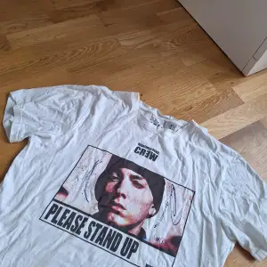 Eminem T-Shirt i storlek L 