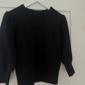 Skickad tröja - Såå fin stickad T-shirt från bikbok💗 de säljer inte denna längre💗 pris kan diskuteras 