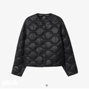 Mango jagka - Säljer denna jätte fina mango jackan, så fin till våren 😇😇😇