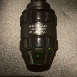 Spicebomb night vision - En fräsch parfym som är perfekt för tex skolan, arbete eller en vanlig utekväll. 
