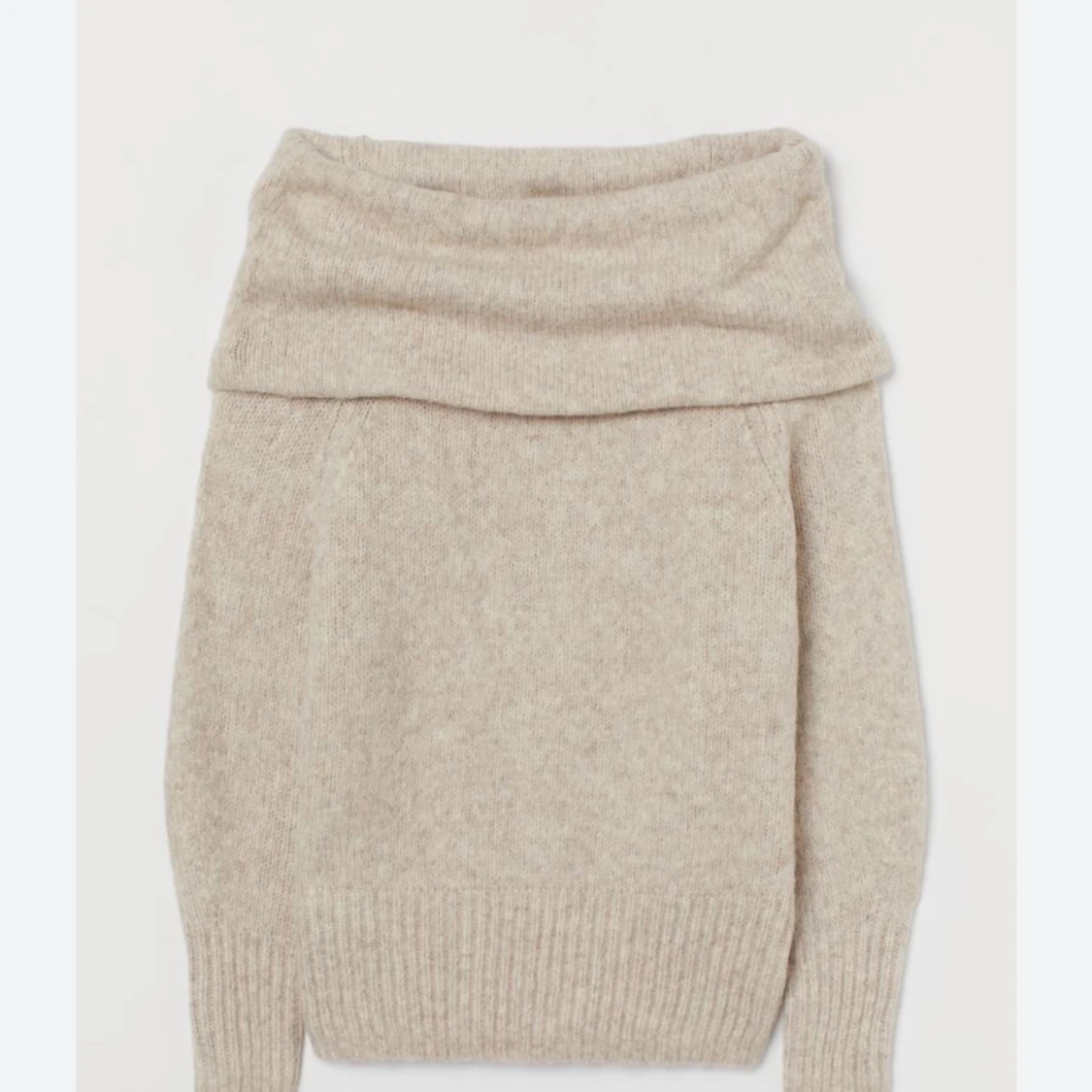 Stickad beige tröja <3