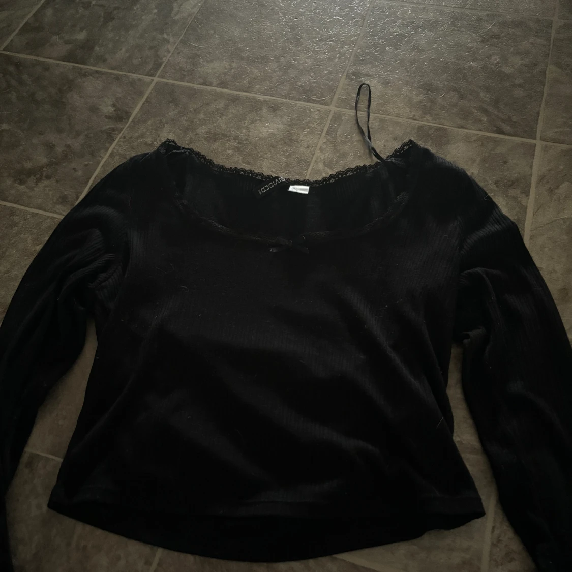 Svart tröja