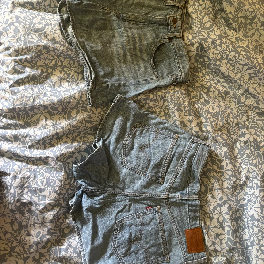 blå Levis shorts - 91