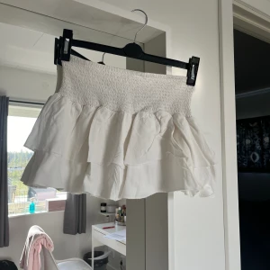 Söt kjol - Söt kjol som även kan användas som topp!