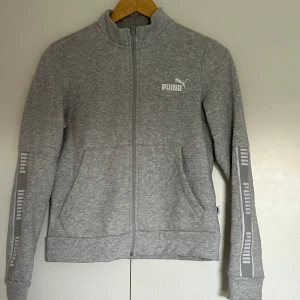 Puma zipup - Aldedes ny, aldrig använd iprincip 