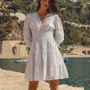 By malina klänning - Superfin By malina klänning i nyskick, endast använd en gång! Storlek S💞 nypris 2500kr.