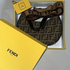 Fendi väska - Jättefin väska och skriv privat för mer info!