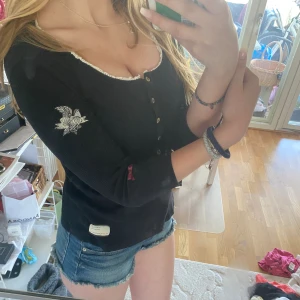 Oddmolly tröja  - Jätte fin oddmolly tröja som jag använt 3 gånger. Nypris 700 och slutsåld